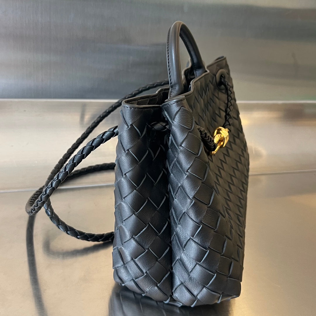 ANDIAMO 29 IN SCHWARZEM LAMMLEDER, KLEINE GRÖSSE