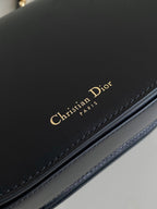 SIGNATURE HOBO 21 TASCHE AUS SCHWARZEM KALBSLEDER