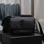 NIKI MEDIUM 28 IN SCHWARZES NYLON