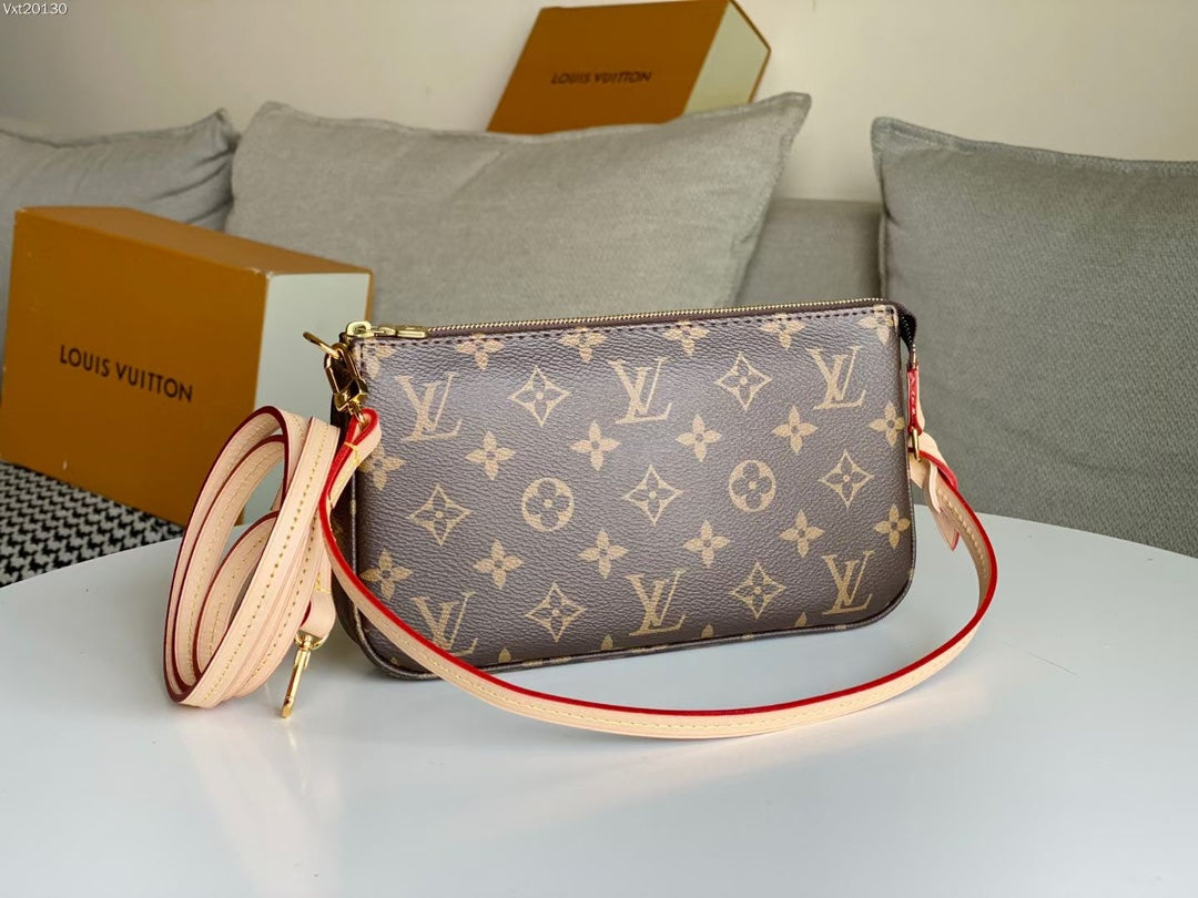 LV 25S Pochette Accessoires 21 in braunem Monogramm-Canvas mit goldenen Beschlägen