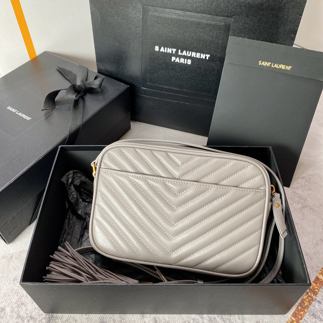 LOU Kameratasche 23 Zoll, hellgraues Kalbsleder, goldenes Logo