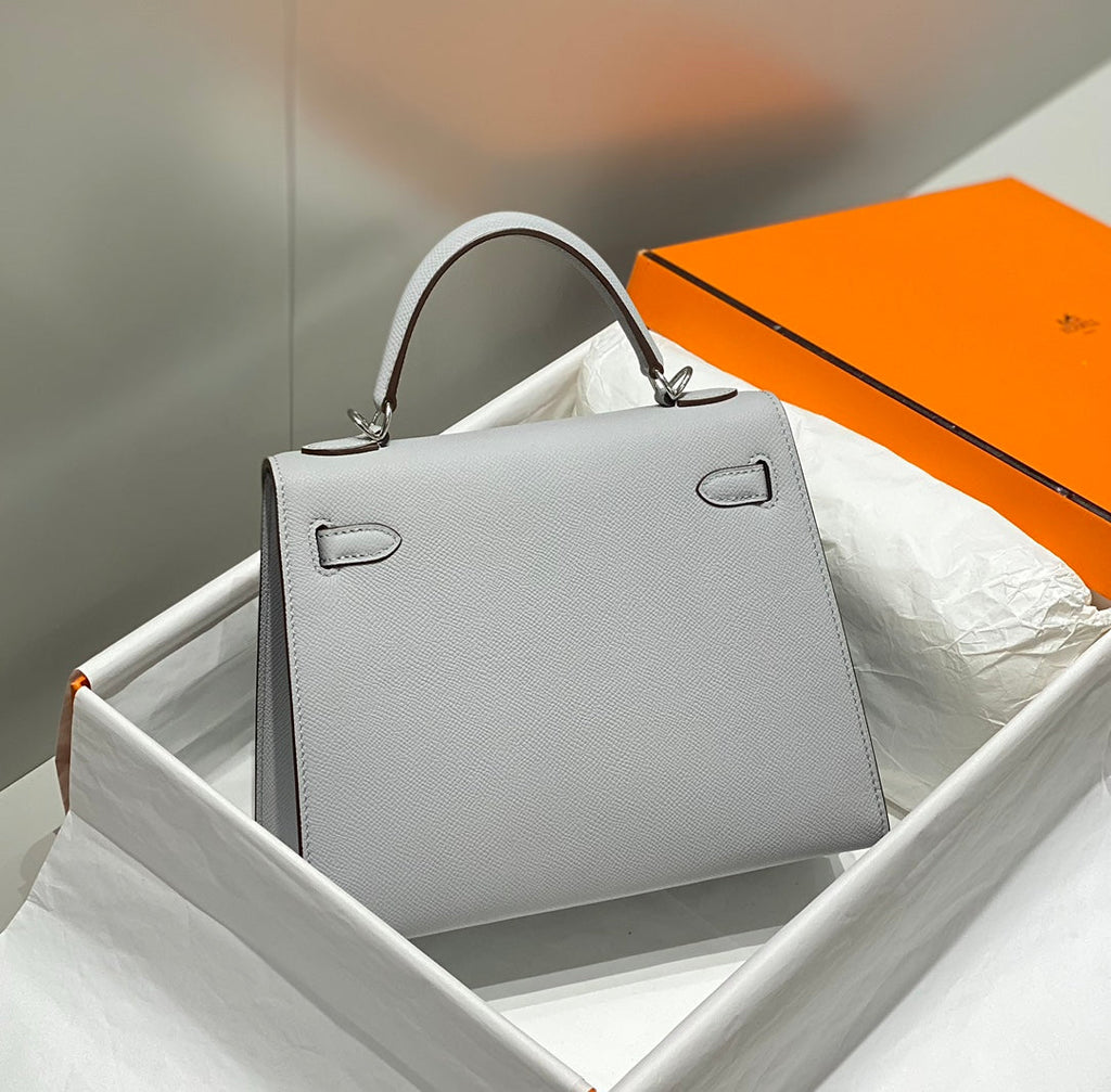 KELLY 25CM IN GRIS PERLE EPSOM CALFSKIN PALLADIUM HARDWARE