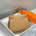 KELLY 28CM IN CHAI EPSOM CALFSKIN GOLD HARDWARE
