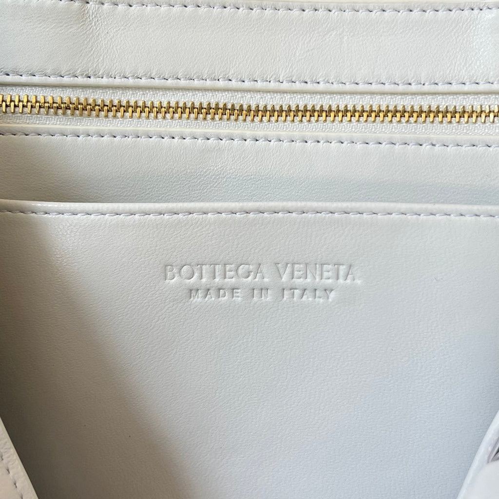 KLEINE ANDIAMO 29 IN WEISSEM LAMMLEDER