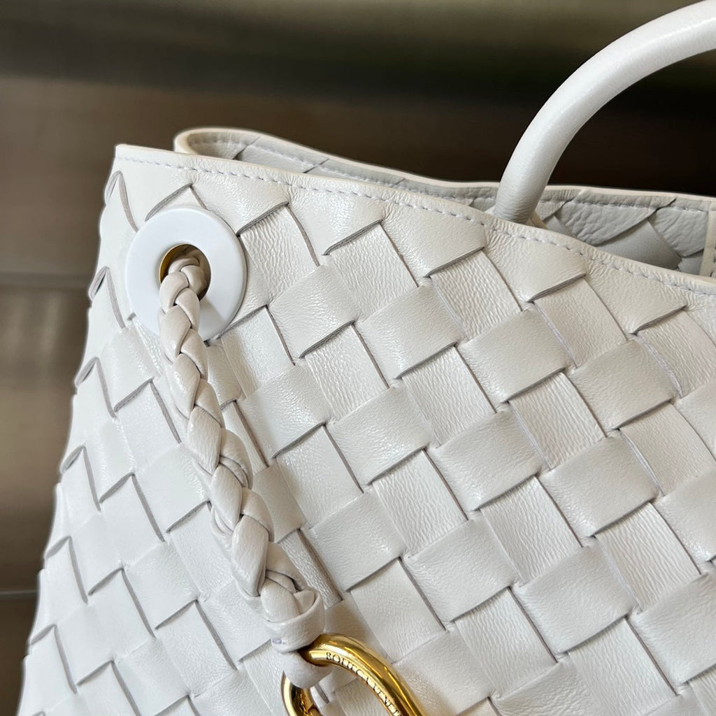 KLEINE ANDIAMO 29 IN WEISSEM LAMMLEDER