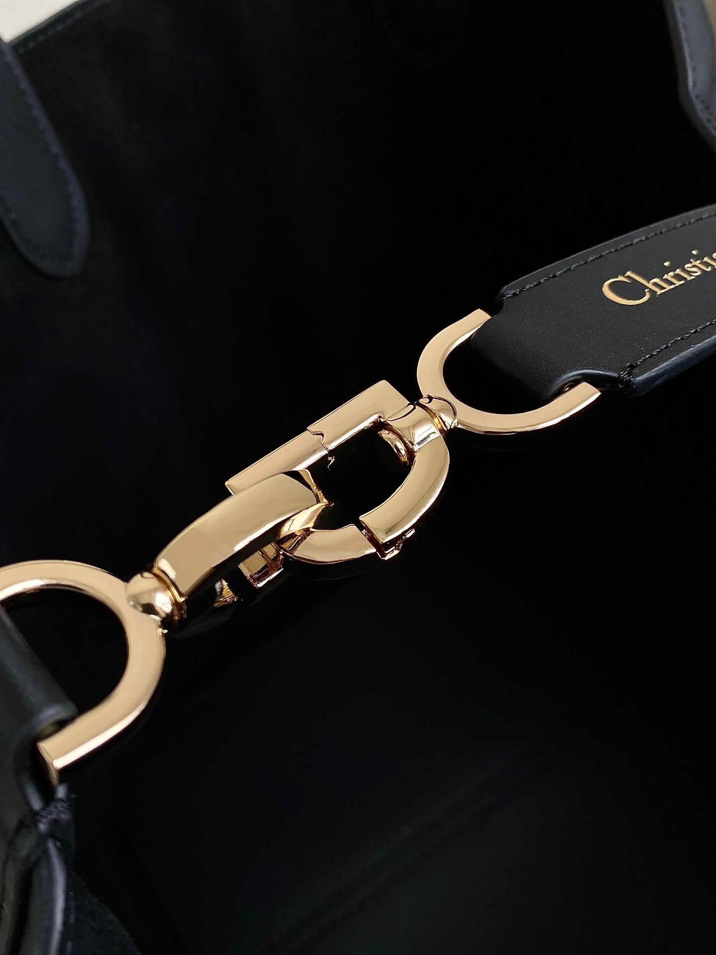 TOUJOURS 28 TASCHE AUS SCHWARZEM LAMMFELL