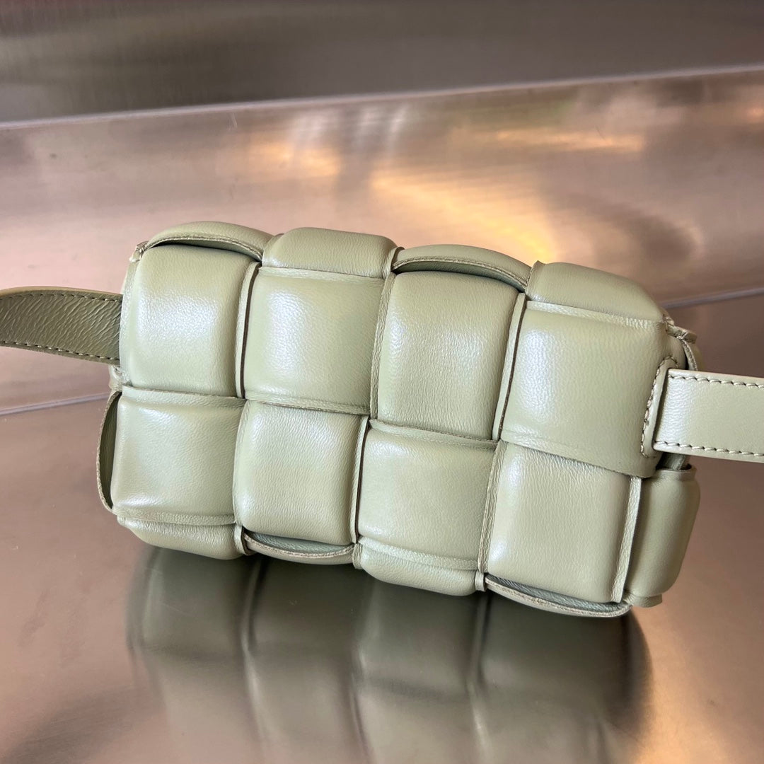 MINI-KASSETTE 18 ZOLL WEISS CREME LAMMLEDER