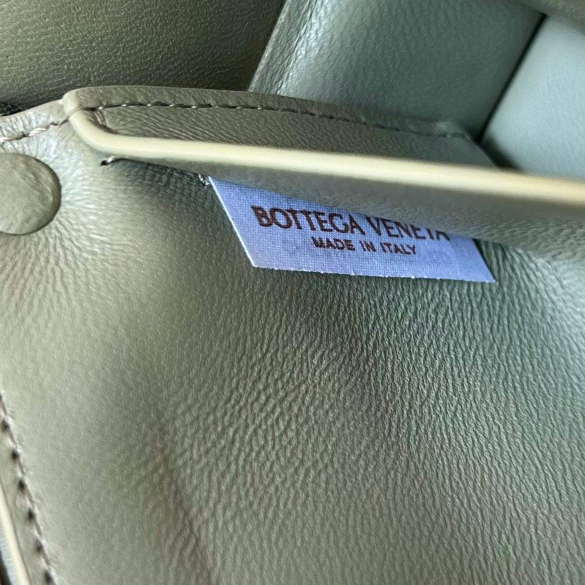 MINI-KASSETTE 18 ZOLL WEISS CREME LAMMLEDER