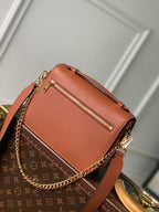 OXFORD 22 IN FIRE ORANGE LAMBSKIN GOLD HARDWARE