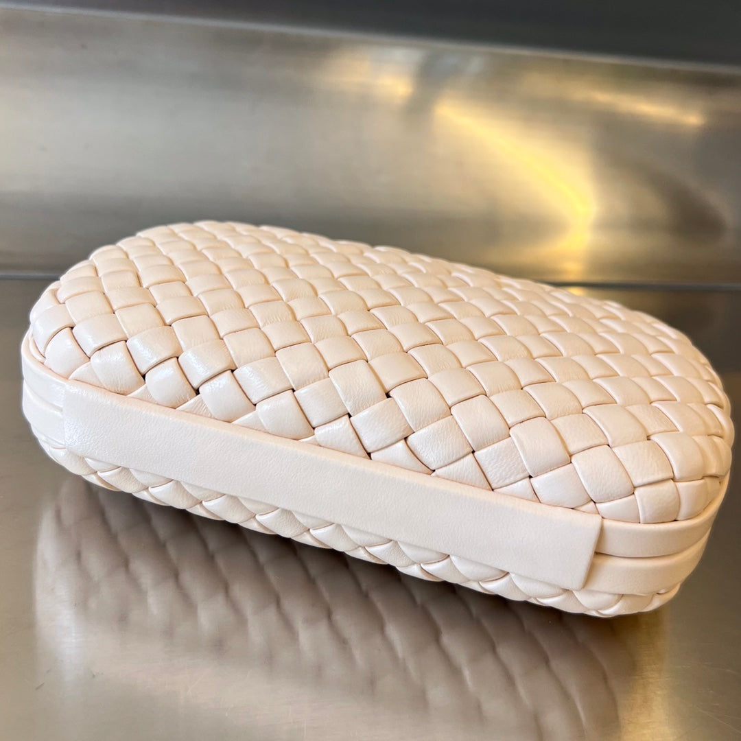 KNOT 20 IN SOLF ROSA LAMMFELL