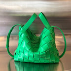 MITTELGROSSE 28-KASSETTEN-KASSETTE, HELLGRÜNES LAMMFELL