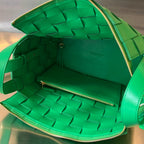 MITTELGROSSE 28-KASSETTEN-KASSETTE, HELLGRÜNES LAMMFELL