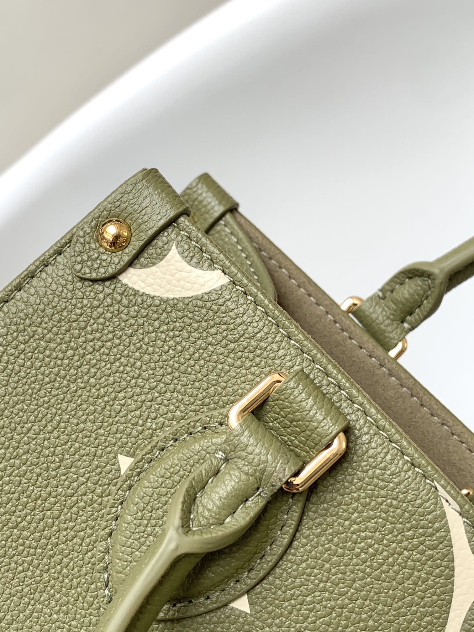 ONTHEGO PM 25CM GRÜN WEISS