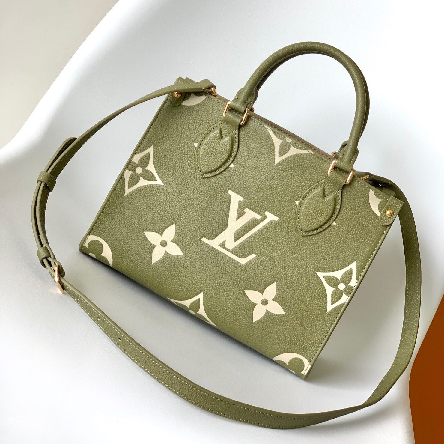 ONTHEGO PM 25CM GRÜN WEISS