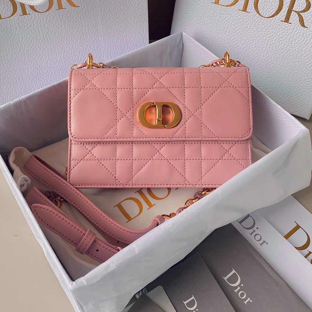 MISS CARO 17 KETTENTASCHE IN HOT PINK LAMMLEDER