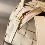 KLEINE 22-KASSETTE IN BEIGEM LAMMLEDER