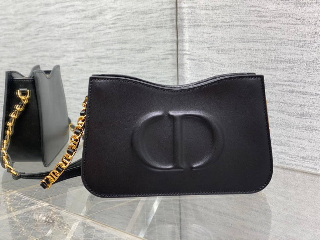 HOBO SIGNATURE 23 TASCHE IN SCHWARZEM LAMMLEDER