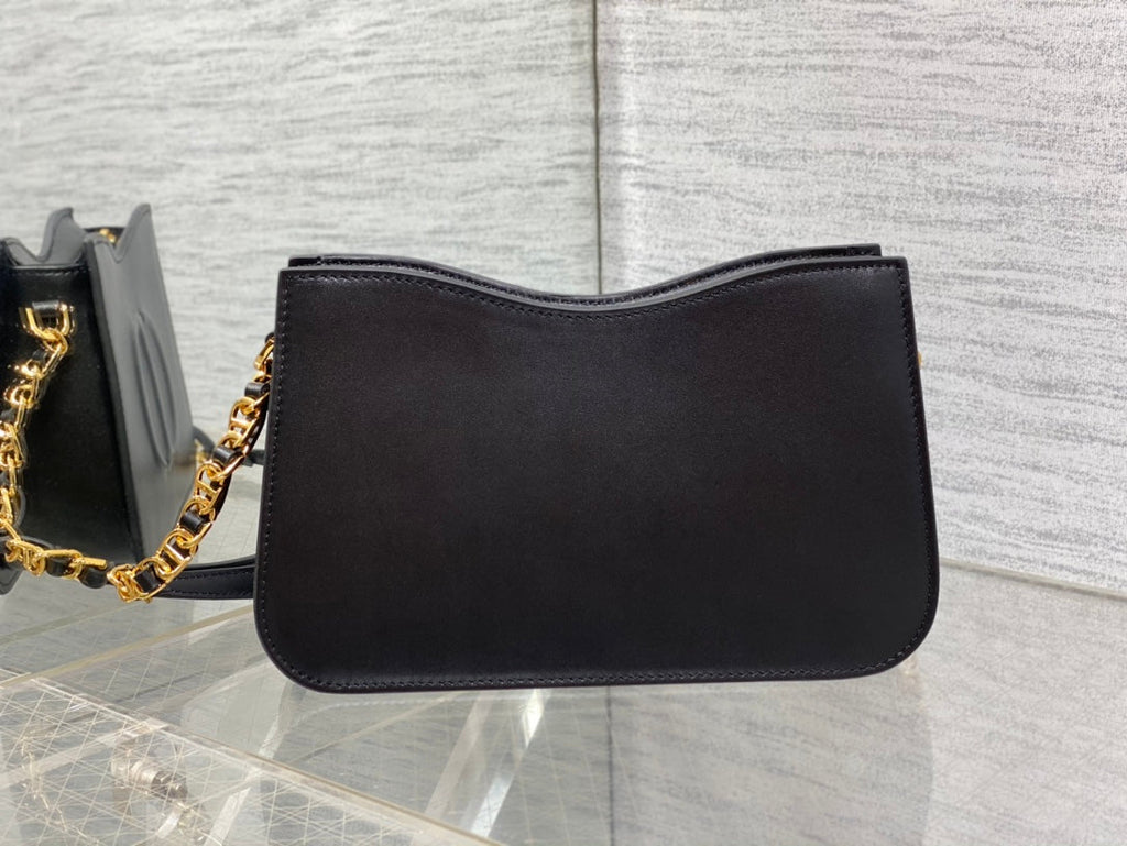 HOBO SIGNATURE 23 TASCHE IN SCHWARZEM LAMMLEDER