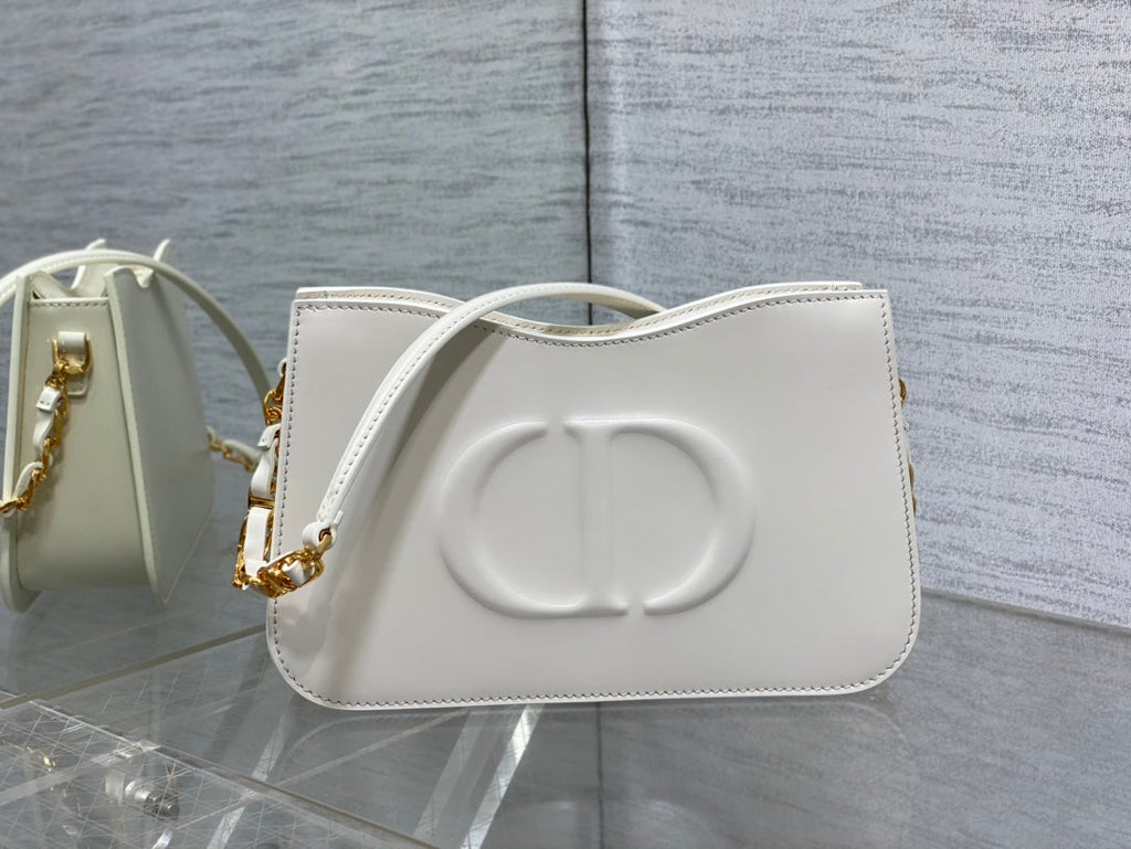 HOBO SIGNATURE 23 TASCHE AUS WEISSEM LAMMLEDER