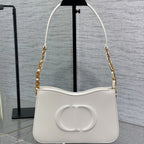 HOBO SIGNATURE 23 TASCHE AUS WEISSEM LAMMLEDER