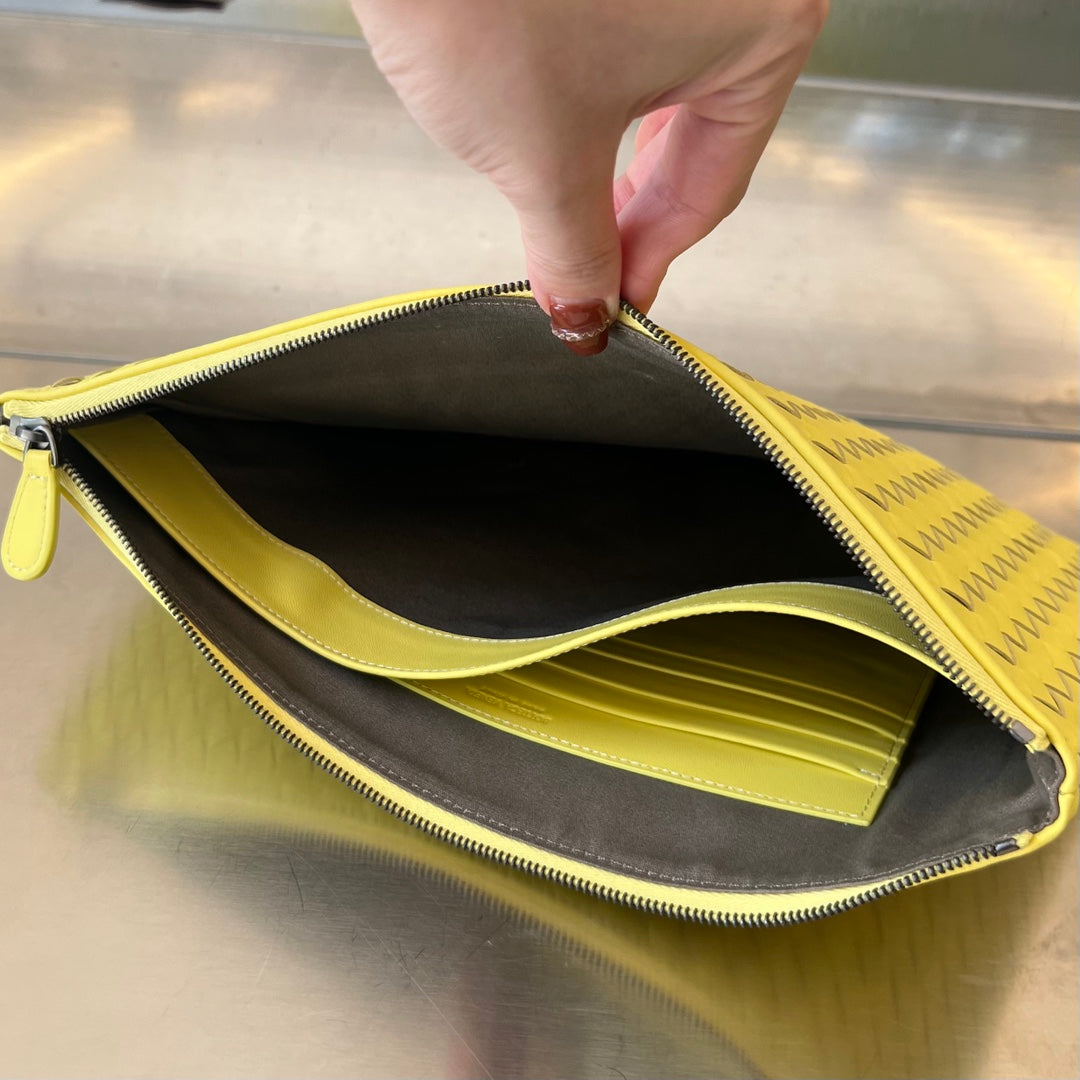 INTRECCIATO 30 IN HELLGELBEM LAMMFELL