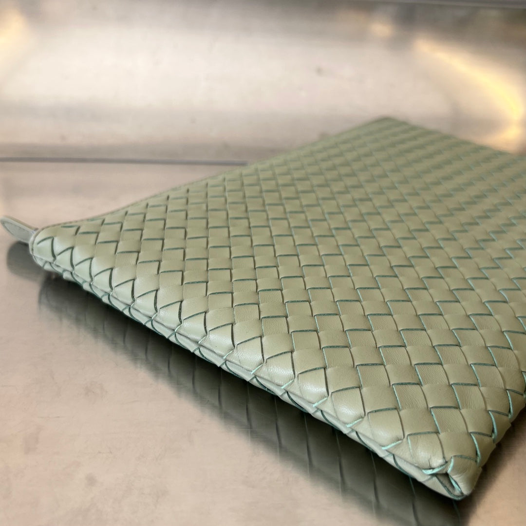 INTRECCIATO 30 AUS HELLGRAUEM LAMMFELL