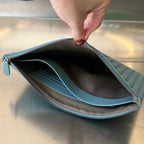 INTRECCIATO 30 AUS HIMMELBLAUEM LAMMFELL