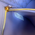 KLEINE ANDIAMO 29 IN HELLLILA LAMMFELL