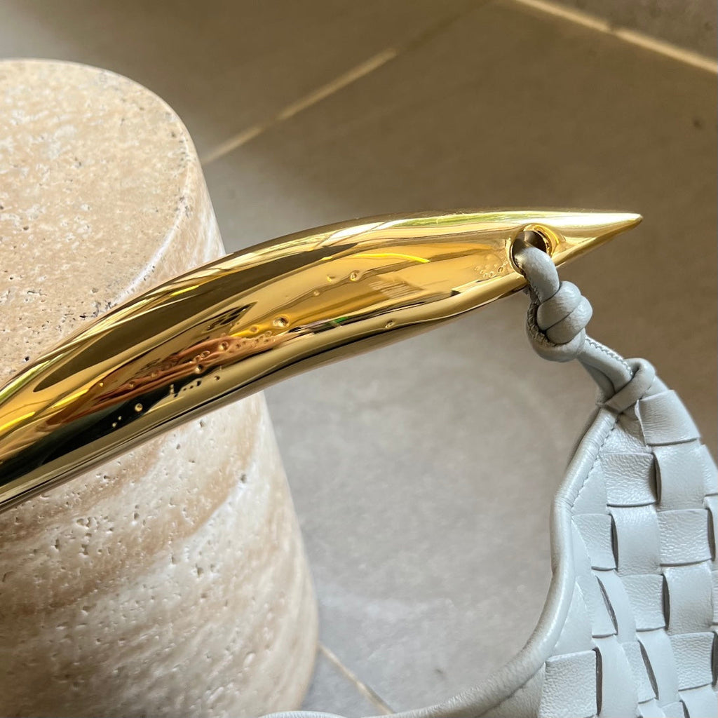 SARDINE 33 MIT KETTE IN GRAUEM LAMMHAUT