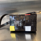 KLEINE KASSETTE 23 IN FARBENFROHER KALBSLEDER