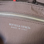 KLEINE KASSETTE 23 IN FARBENFROHER KALBSLEDER