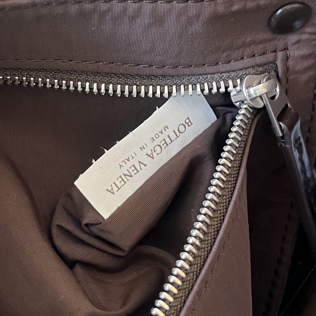 KLEINE KASSETTE 23 IN FARBENFROHER KALBSLEDER