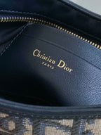 MINI HOBO 23 Tasche in blauem schrägem Jacquard