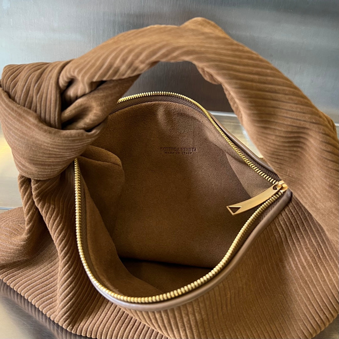 MINI JODIE 36 CM IN ROTSCHENBRAUNEM CORD