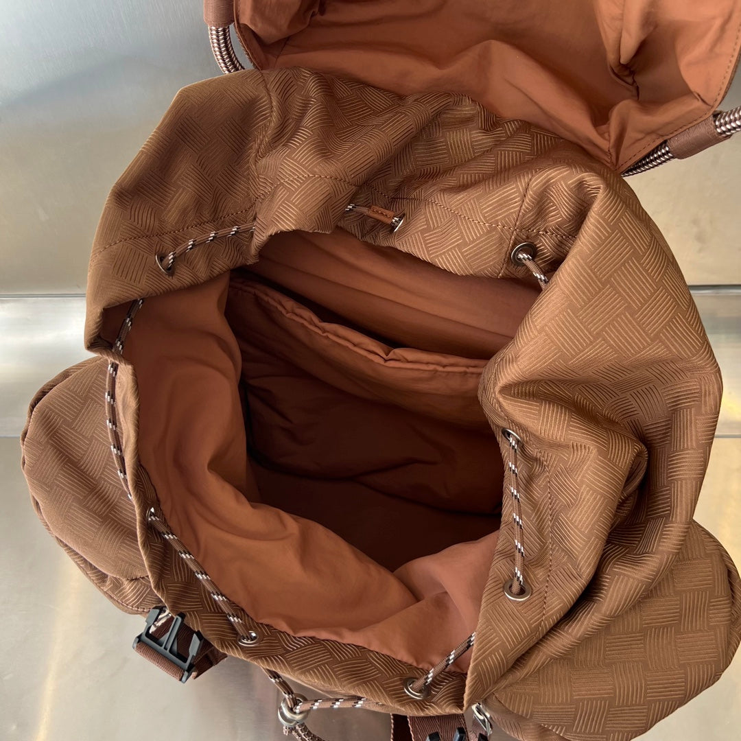 ALTO 42 RUCKSACK AUS ROSTBRAUNEM JACQUARD-GEWEBE