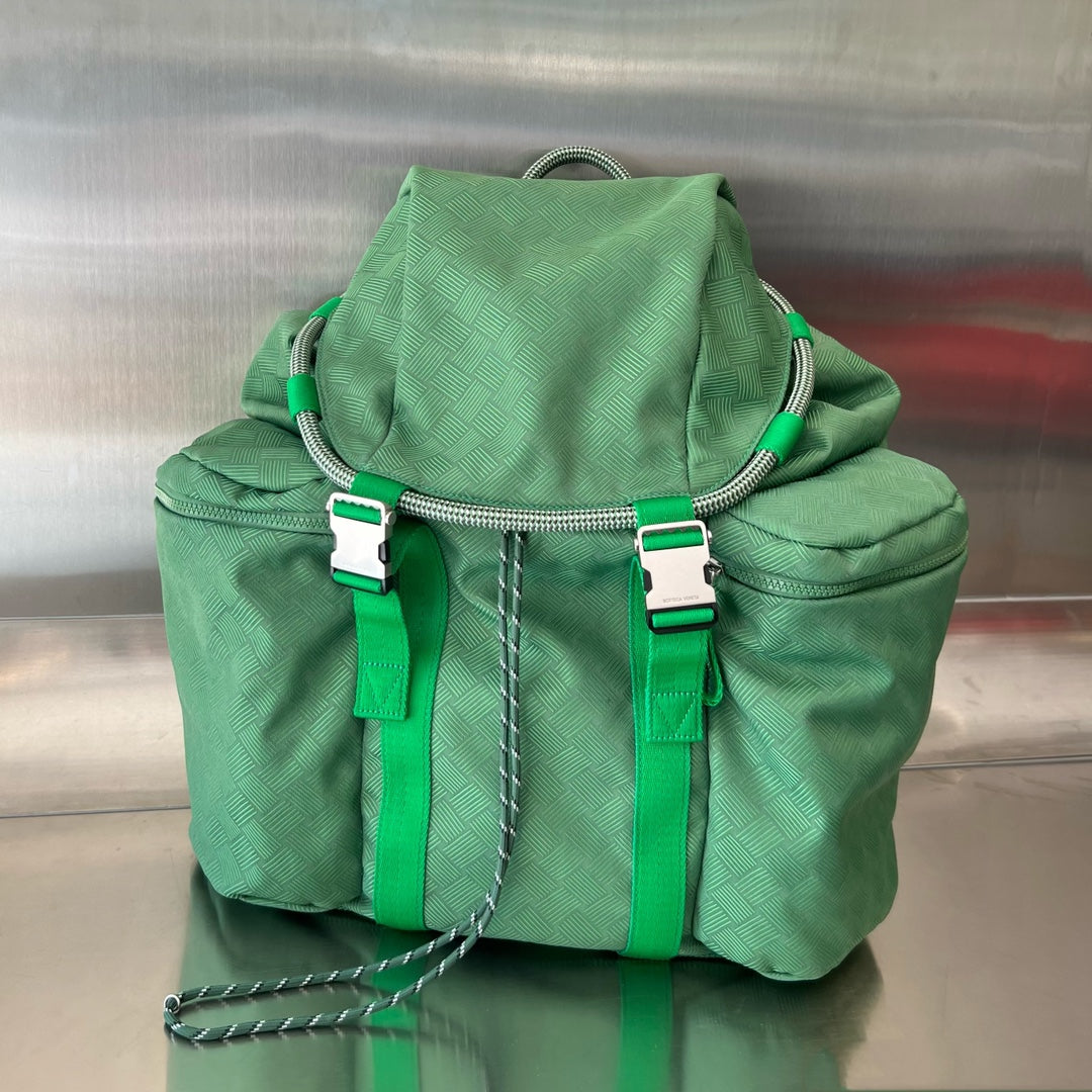ALTO 42 RUCKSACK AUS KÜHEM GRÜNEM JACQUARD-GEWEBE