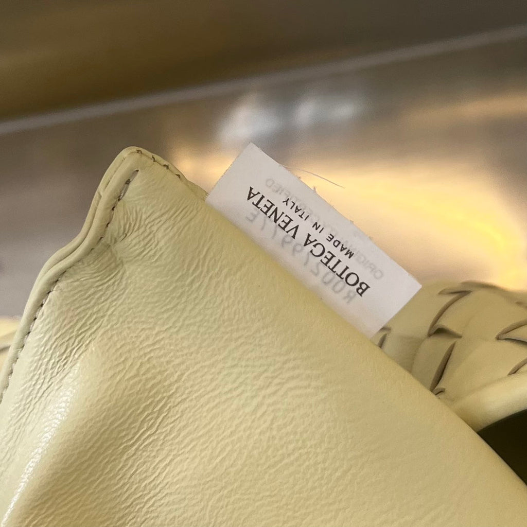 GROSSER HOP 54 IN DUNKELCREME LAMMHAUT