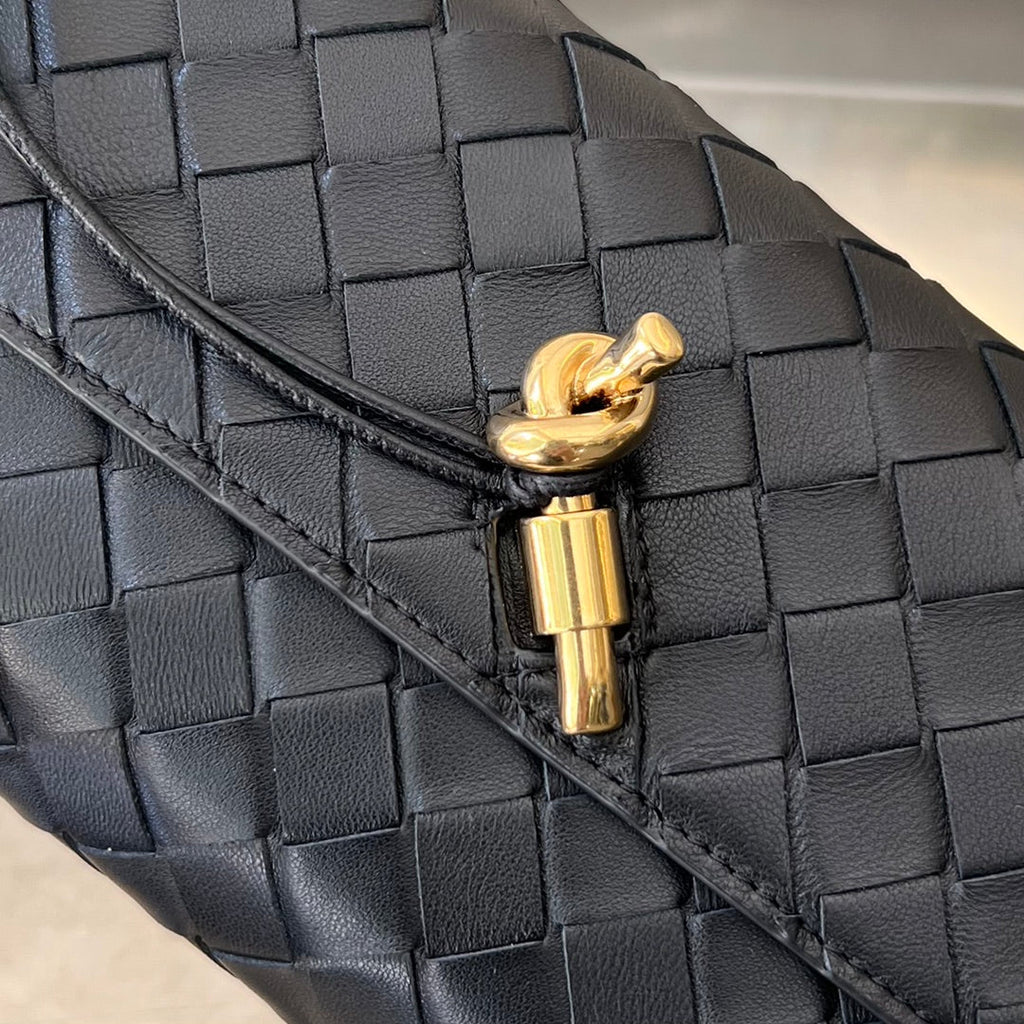 ANDIAMO 21 IN SCHWARZEM LAMMLEDER