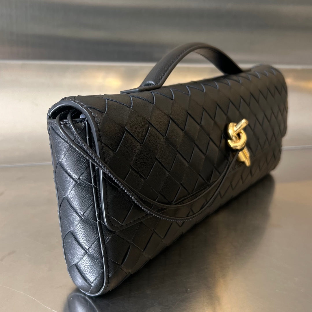 BV Long Clutch Andiamo mit Henkel 31cm Schwarzes Kalbsleder Ghw