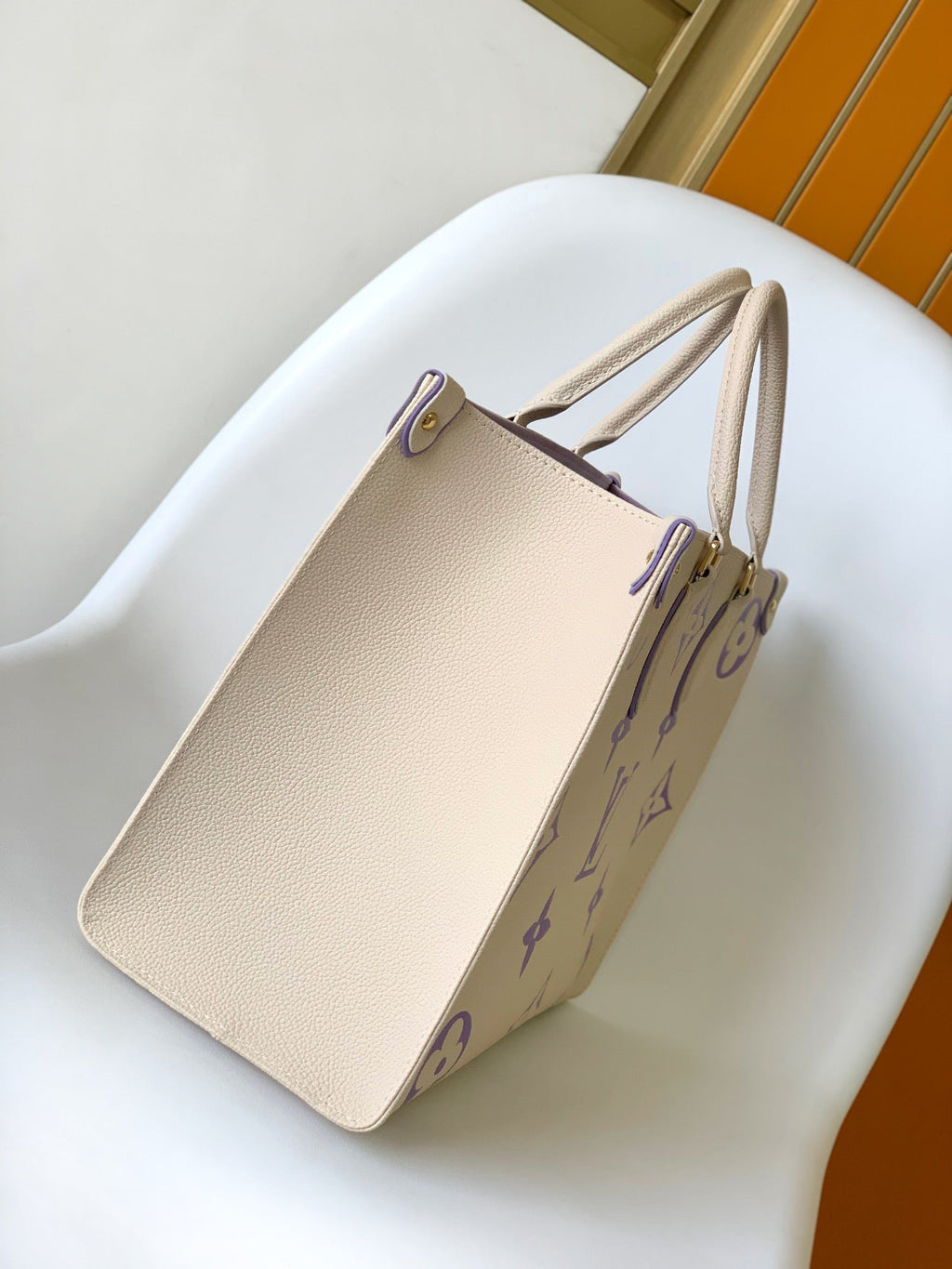 ONTHEGO MM 35CM CREME-LILA