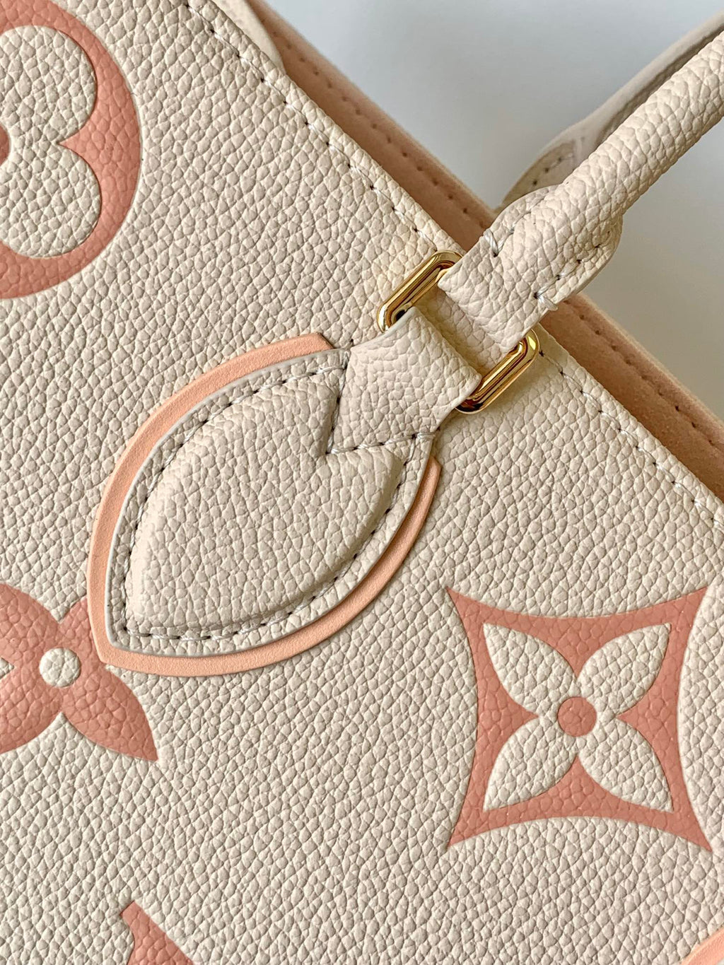 ONTHEGO MM 35CM CREME-ROSA