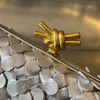 GOLDEN KNOT 19 IN SILBERNEM LAMMLEDER