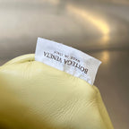 KLEINE GEMELLI 24 IN HELLGELBEM LAMMFELL