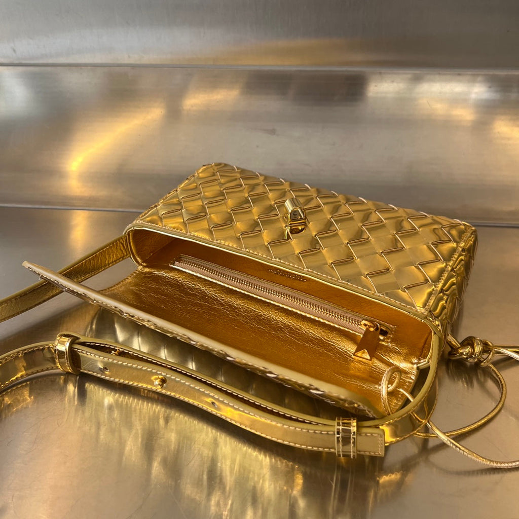 ANDIAMO 21 IN GOLDENEM LAMMFELL