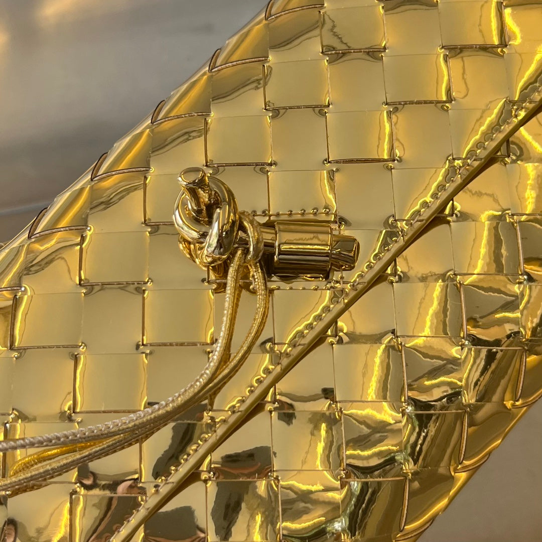 ANDIAMO 21 IN GOLDENEM LAMMFELL