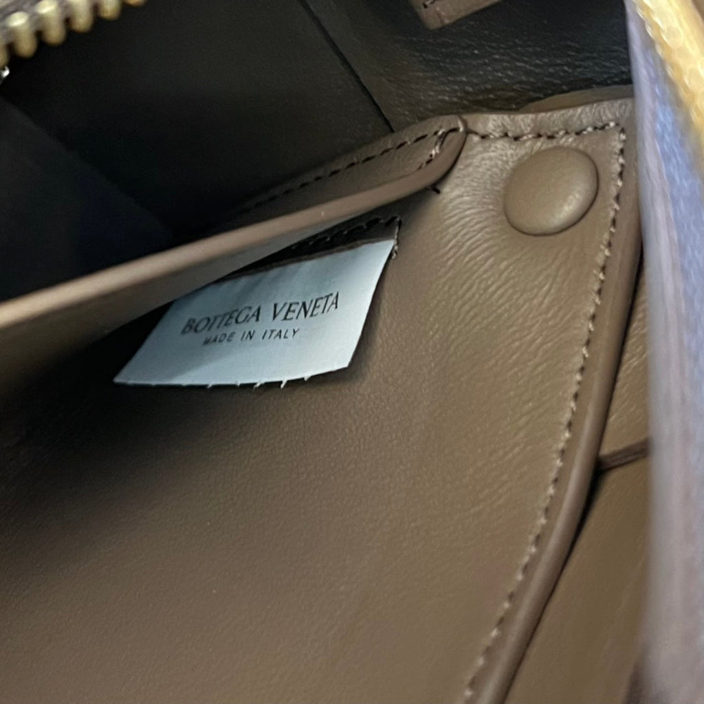 BRICK CASSETTE 28 IN MITTELBRAUNES KALBSLEDER