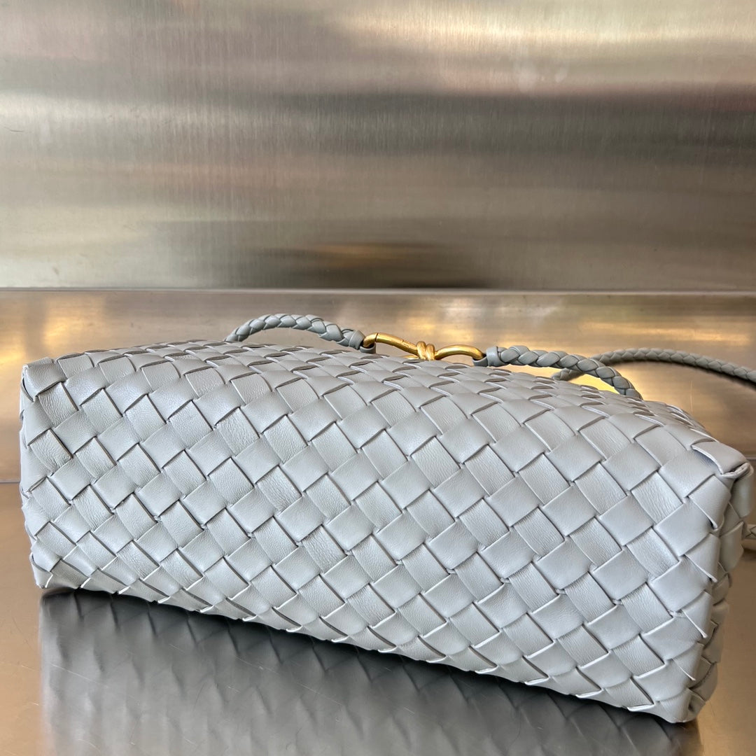 KLEINER ANDIAMO 29 AUS GRAUEM LAMMFELL