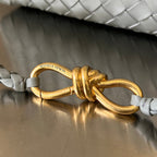 KLEINER ANDIAMO 29 AUS GRAUEM LAMMFELL