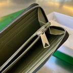 BRIEFTASCHE INTRECCIATO 19 AUS SCHWARZEM KALBSLEDER