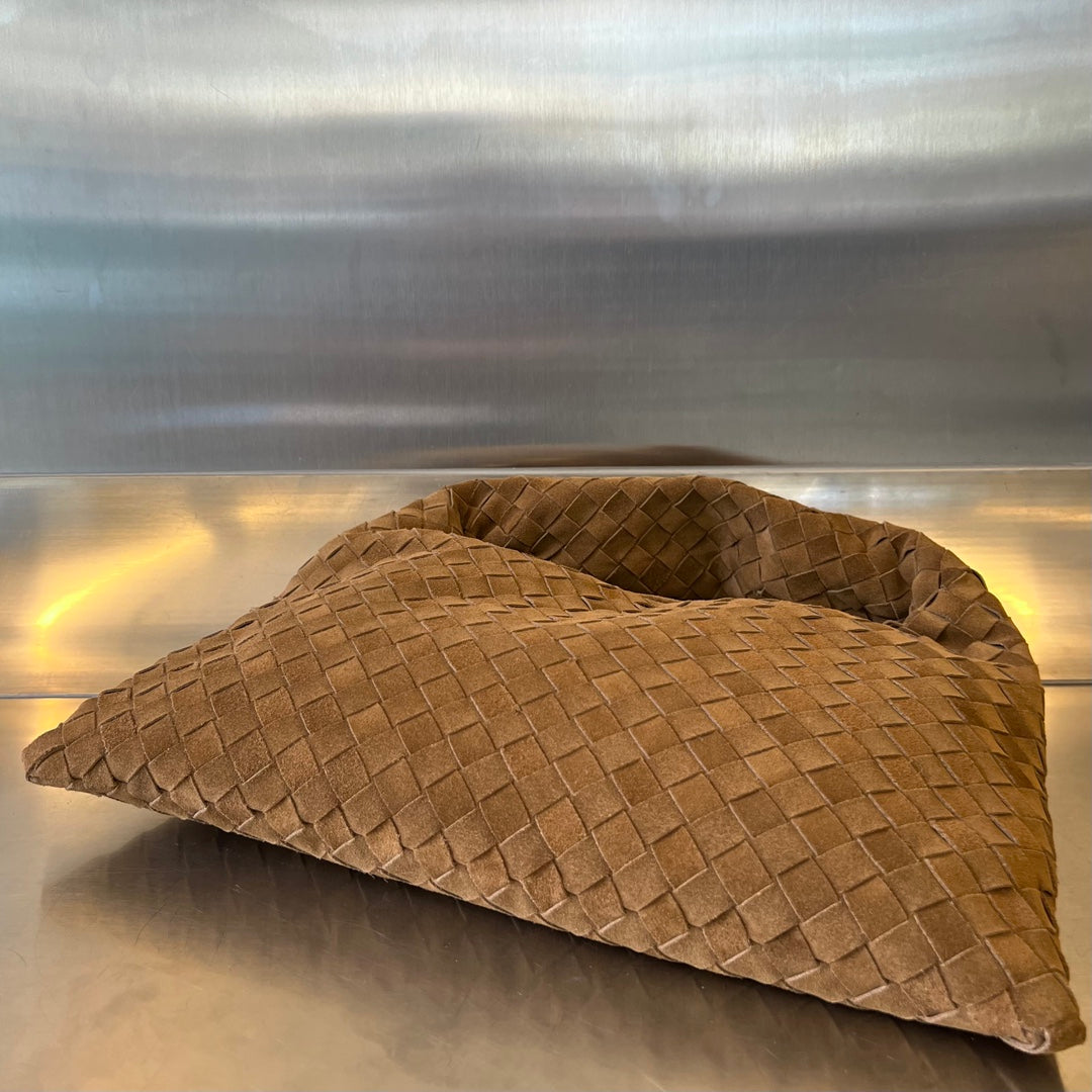 Small Hop 40 in Karamellbraunem Lammfell